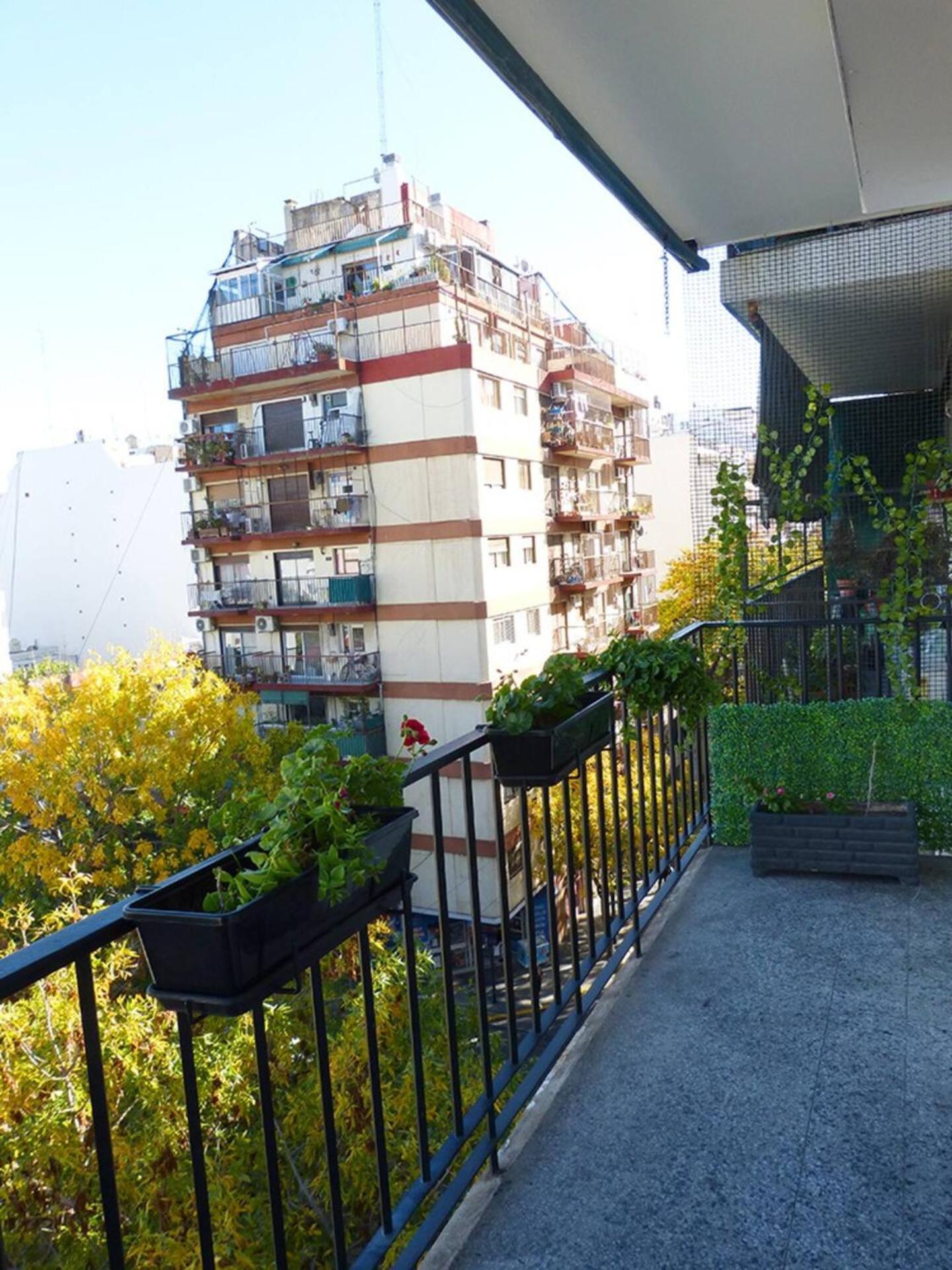 Sunny Yatay Apartment